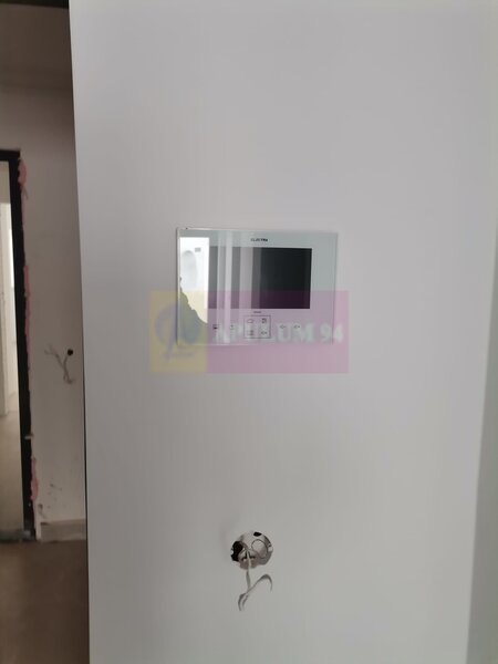 Vanzare garsoniera in zona Basarabia-metrou, bloc nou, parcare